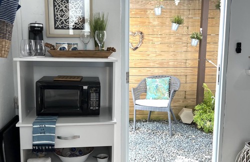 Aguadilla Pueblo Apartment | Casa Playa Ramey Studio