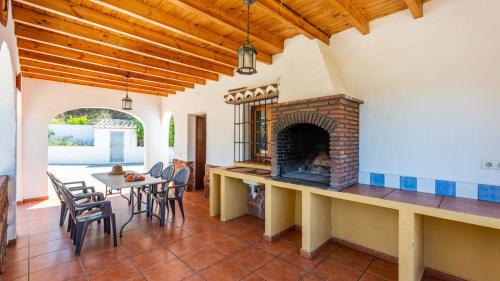 El Borge Villa | Casa Poniente Almachar by Ruralidays