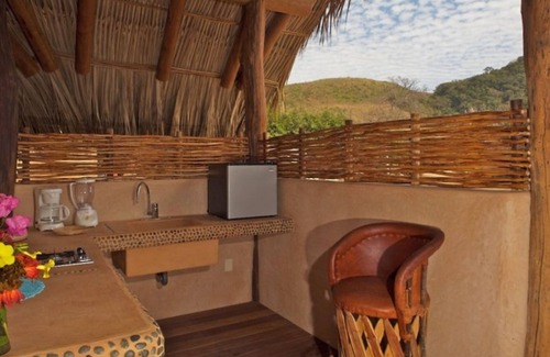 Troncones Villa | Casa Porvenir Compound: La Casita & El Nido- Sculpted Elegance on the Beach