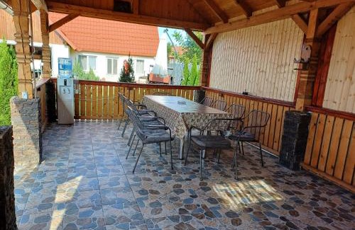 Dragus House | Casa Potcovarului