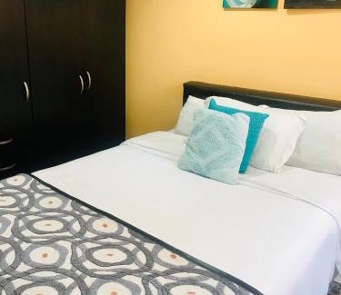 La Gran Via Bed & Breakfast | Casa Prada Bed & Breakfast