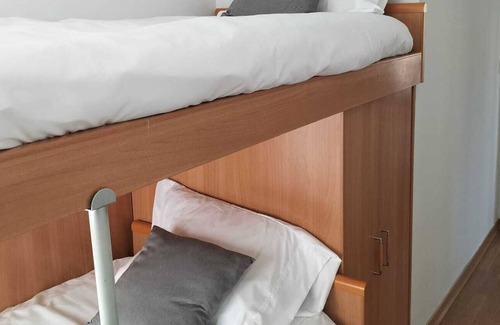 Abena Apartment | Casa Pyrene - Cozy family apartment