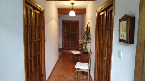 Pesues House | Casa rústica con jardín en Pesués