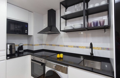 Escarrilla Apartment | Casa Real by BeValle