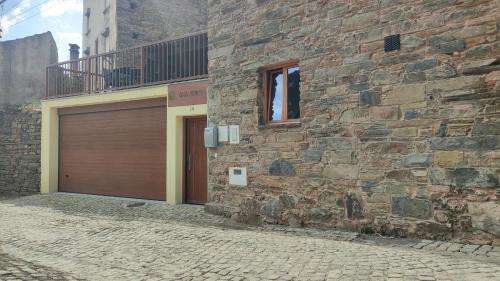 Proenca-a-Nova House | Casa Resineiro com Garagem e Terraço