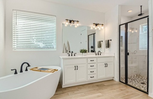 Liberty Hill House | Casa Rio Ancho. Near Lakes, Austin & Liberty Hill!