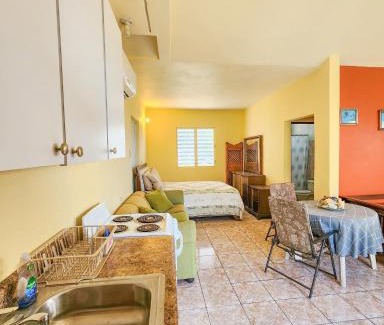 Culebra House | Casa Robinson Guest House