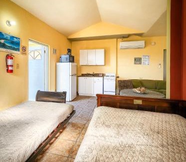 Culebra House | Casa Robinson Guest House