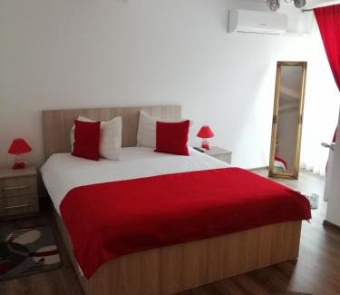 Hateg House | Casa Romeo & Julieta