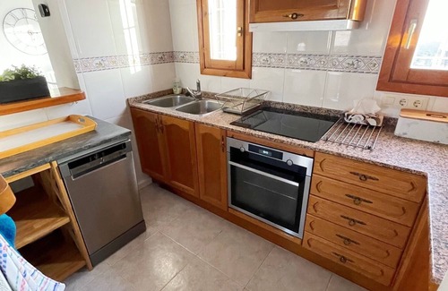 Empedrola House | Casa Rosa - Quietly located house with beautiful panoramic view & fiber wifi