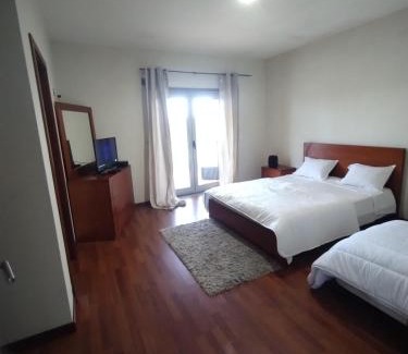 Calvao House | Casa Rosa rua do janga n 22