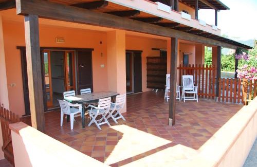 Campo nell'Elba Apartment | Casa Rosada - Piscina, aria condizionata, terrazze e posti auto