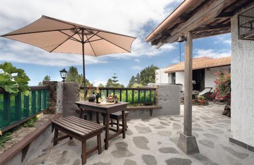 Cueva del Viento House | Casa Rosalía
