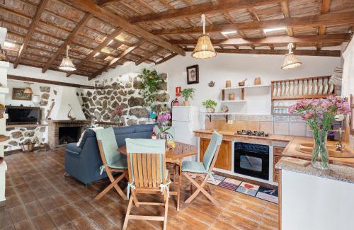 Cueva del Viento House | Casa Rosalía
