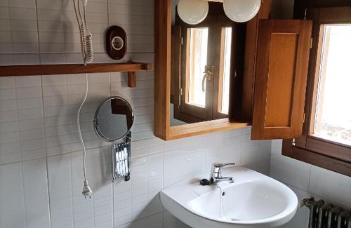 Cabrillanes House | Casa Rural Anita