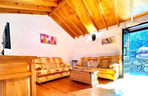 Los Llanillos Cottage | Casa rural, BBQ Wifi, inolvidable vista a Oceano