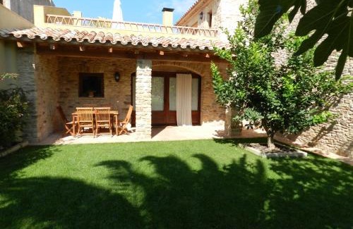 Sant Feliu de Boada House | Casa Rural Can Ginesta