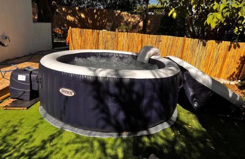 Conil de la Frontera Apartment | Casa Rural con Jacuzzi en Conil de la Frontera