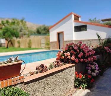 Orgiva House | Casa Rural Las cuatro flores