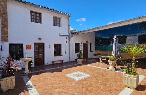 Valtierra House | Casa Rural "OLIVER"