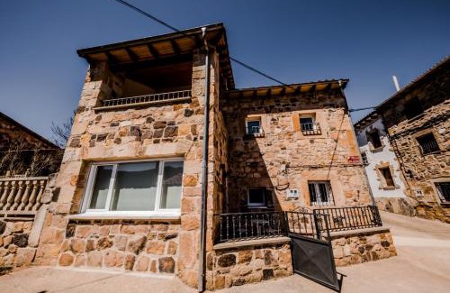 Herreros House | Casa Rural Peña Gamella