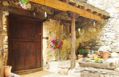 Pradena de Atienza House | Casa Rural Sobre Fábulas