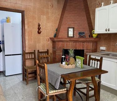 Montemolin House | Casa rural Tía Isabel