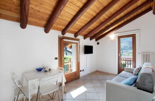 Montan-Angelin-Arensod Apartment | Casa Sabrina - Appartamento Bianco