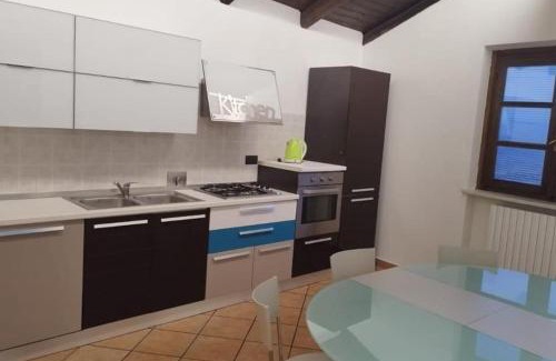 Castagnole delle Lanze Apartment | Casa San Pietro centro storico