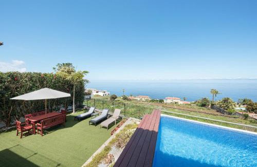 Las Cuevas House | Casa Santa Úrsula