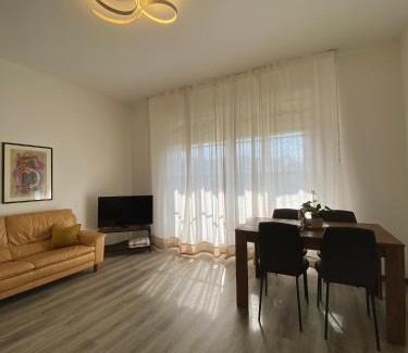 Cernobbio Apartment | Casa Sara Como Lake Parcheggio interno privato