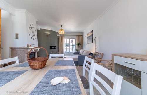 Ericeira House | Casa Sardine by Acasadascasas