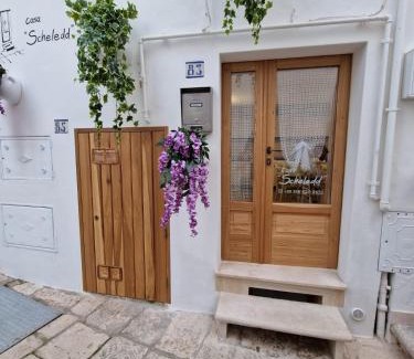 Old Town Cisternino House | Casa Scheledd