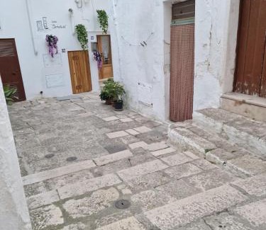 Old Town Cisternino House | Casa Scheledd