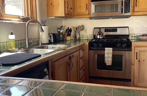 Arroyo Seco House | Casa Seco: Close to Taos & Taos Ski Area