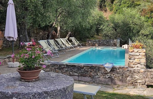Buti Villa | Casa Serra In Buti, Toscana