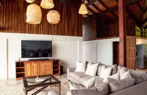 Pavones House | Casa Siempre Domingo Remodeled Aug 2022