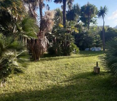 Tiberio Apartment | Casa Silvana 2 Casa con giardino by ItaliaHost