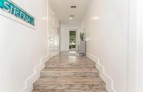 The Shores House | Casa Sirena - Private bayside home with pool home