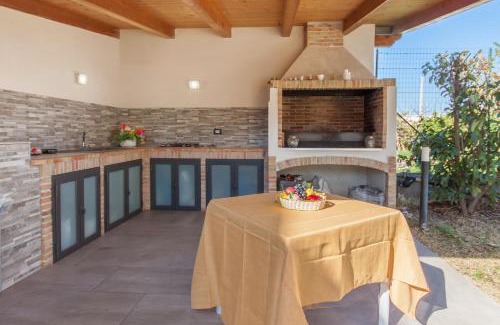 Agnone Bagni Apartment | Casa Smeralda a 200m From The Sea - Happy Rentals