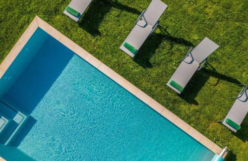 Famalicao House | Casa Sol - Private Pool with a Large Garden