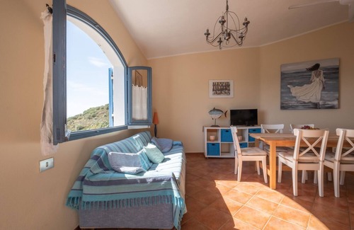 Villaggio delle Mimose House | Casa Sole: Family home with pool and amazing Seaview