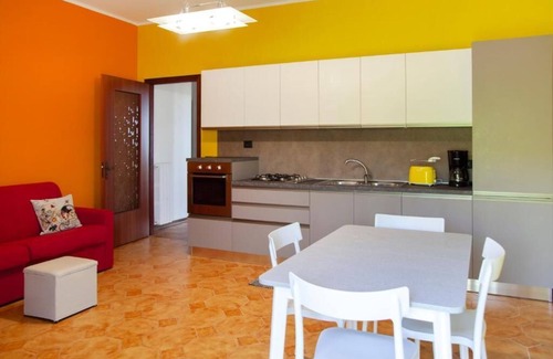 Castiglione Tinella Apartment | Casa SOLE, swimming pool and wellness