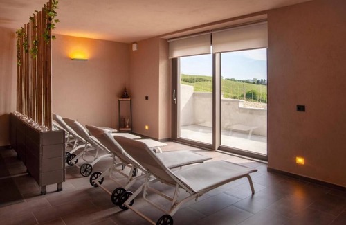 Castiglione Tinella Apartment | Casa SOLE, swimming pool and wellness