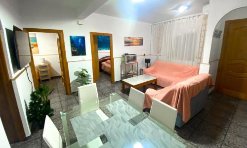 Aguilas House | Casa Soto -Ubicacion privilegiada-Aparcamiento en tu puerta y acceso rapido a Servicios- Playas y Lugares de Interes- Netflix-Disney Plus y Prime Activados