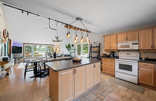 Otonabee-South Monaghan Cottage | Casa Suerte, Luxury Stay