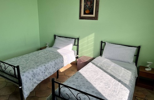 Saint-remy-de-provence Bed & Breakfast | Casa T Bed and Breakfast & Home Restaurant
