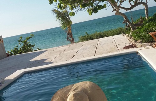 Chelem House | CASA TEQUILA BEACH FRONT