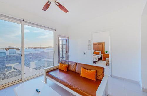 La Paloma House | Casa Terra 38 - Playa Arcangel