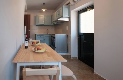 Pelekito House | Casa Tilemachos Perithia is nestled in the lush area of northeast Corfu
